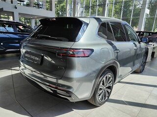 2026 Geely EX5 Гибрид EM-i, серый, 4142990 рублей, вид 5