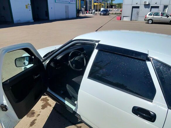 2014 Lada (ВАЗ) Priora I Рестайлинг, белый, 550000 рублей - вид 11