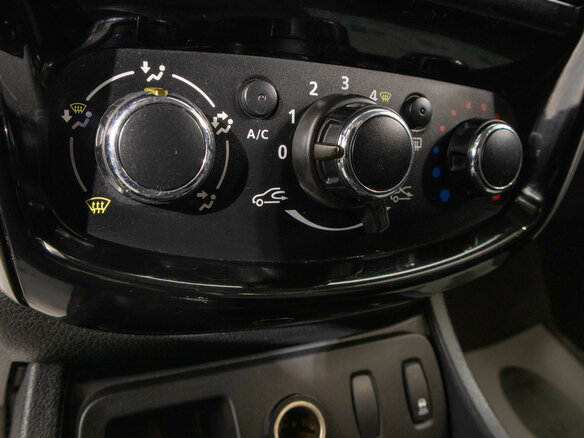 2015 Nissan Terrano III (D10), белый, 1149000 рублей - вид 16