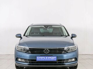 2017 Volkswagen Passat B8, синий, 2029000 рублей, вид 2