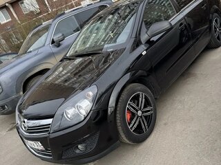 2009 Opel Astra H Рестайлинг, чёрный, 450000 рублей, вид 2