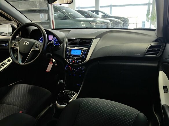 2011 Hyundai Solaris I, серый - вид 12