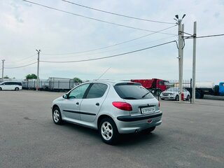 2002 Peugeot 206, серебристый, 349000 рублей, вид 4