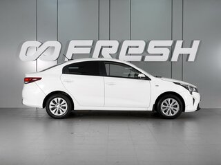 2022 Kia Rio IV Рестайлинг, белый, 1529000 рублей, вид 5
