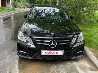 2011 Mercedes-Benz E-Класс 200 7G-Tronic IV (W212, S212, C207), чёрный, 1440000 рублей, вид 4