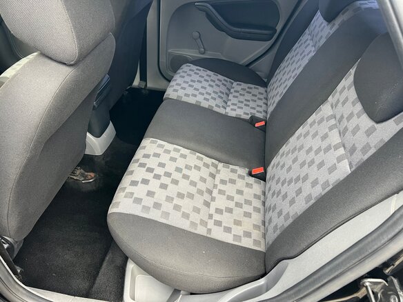 2010 Ford Focus II Рестайлинг, чёрный, 599000 рублей - вид 25