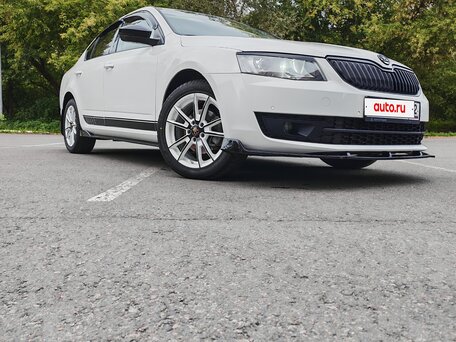 2013 Skoda Octavia III (A7), белый, 830000 рублей, вид 3