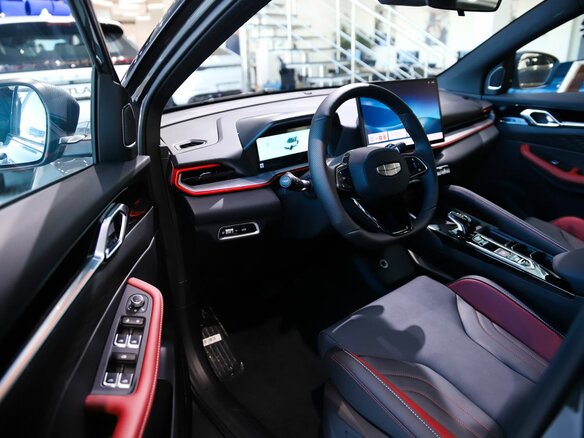 2026 Geely Coolray I Рестайлинг 2, серый, 2964990 рублей - вид 7
