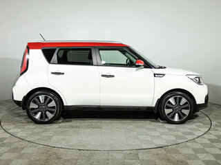 2018 Kia Soul II Рестайлинг, белый, 1599700 рублей, вид 4