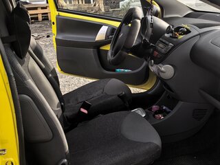 2007 Peugeot 107 I, жёлтый, 260000 рублей, вид 4