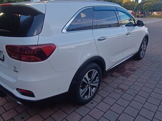 2019 Kia Sorento III Prime Рестайлинг, белый, 4100000 рублей, вид 5