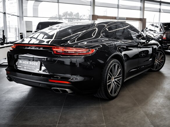 2018 Porsche Panamera Turbo II, чёрный - вид 7