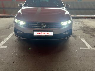 2019 Volkswagen Passat B8 Рестайлинг, белый, 2275000 рублей, вид 1
