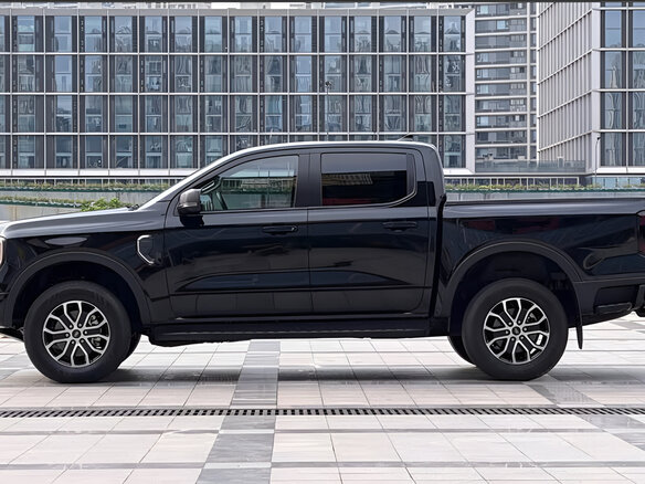 2025 Ford Ranger T6.2, чёрный - вид 3