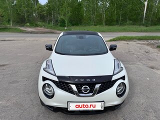 2017 Nissan Juke I Рестайлинг, белый, 1400000 рублей, вид 3