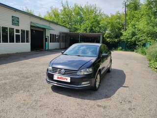 2015 Volkswagen Polo V Рестайлинг, чёрный, 880000 рублей, вид 3