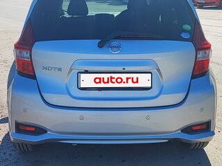 2020 Nissan Note II Рестайлинг, серебристый, 970000 рублей, вид 4