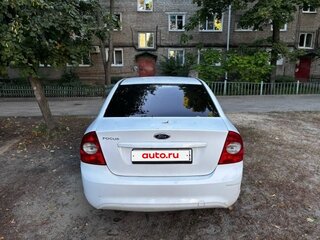2010 Ford Focus II Рестайлинг, белый, 380000 рублей, вид 3