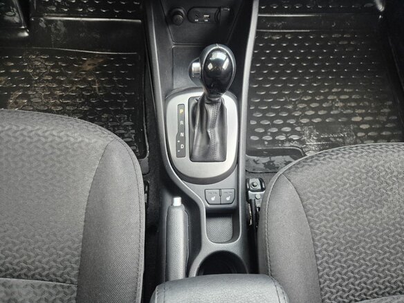 2016 Kia Rio III Рестайлинг, чёрный, 829000 рублей - вид 12