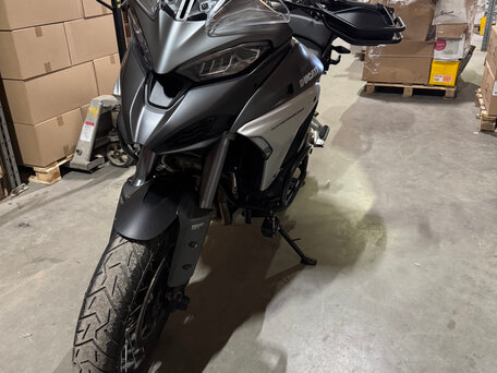 2022 Ducati Multistrada V4, серый, 2000000 рублей, вид 4