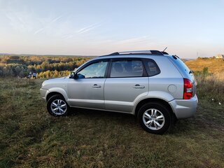 2008 Hyundai Tucson I, серебристый, 600000 рублей, вид 2