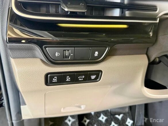 2024 Kia Carnival IV Рестайлинг, чёрный, 4714000 рублей - вид 8