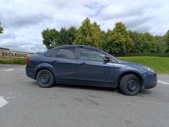 2011 Ford Focus II Рестайлинг, серый, 710000 рублей - вид 5
