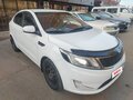 2014 Kia Rio 4-speed III, белый, 780000 рублей - вид 2