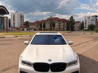 2018 BMW 7 серии 740d xDrive VI (G11/G12), белый, 4250000 рублей, вид 3