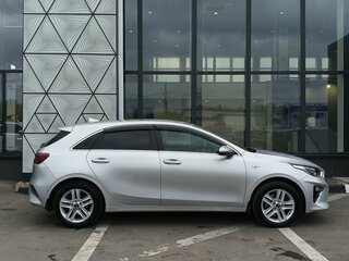 2018 Kia Ceed III, серебристый, 1689000 рублей, вид 4