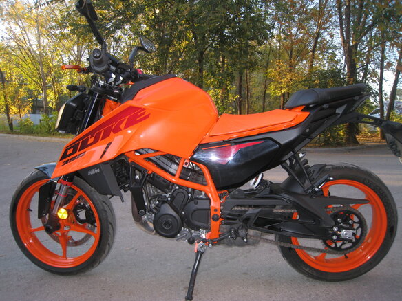 2024 KTM 390 Duke, золотистый, 555000 рублей - вид 9