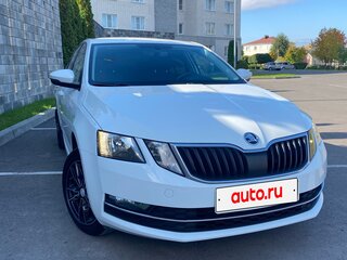 2017 Skoda Octavia III (A7) Рестайлинг, белый, 1520000 рублей, вид 2