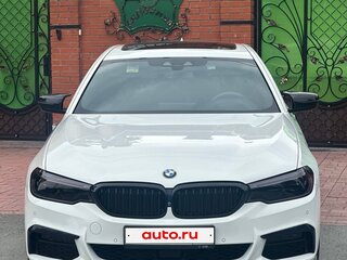 2020 BMW 5 серии 520d VII (G30/G31/G38), чёрный, 4200000 рублей, вид 3