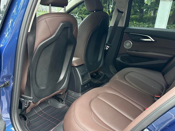 2023 BMW 1 серии 120i III (F52) Рестайлинг, синий, 1430000 рублей - вид 9