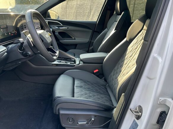 2026 Audi Q5 L III (GU), белый, 7350000 рублей - вид 10
