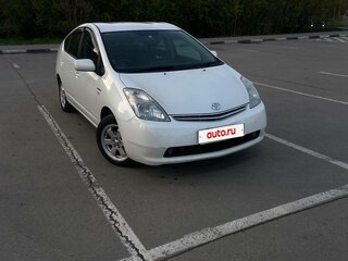 2008 Toyota Prius II Рестайлинг (XW20), белый, 650000 рублей, вид 2