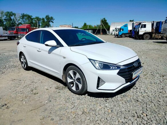 2020 Hyundai Elantra VII (CN7), белый - вид 1