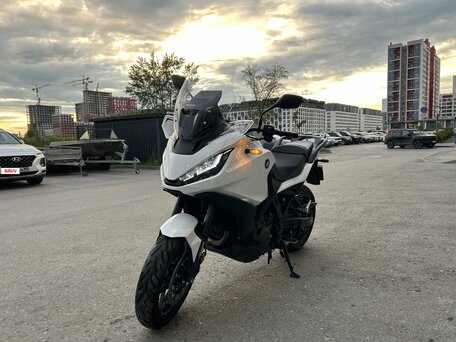 2023 Honda NT1100, белый, 1900000 рублей, вид 1