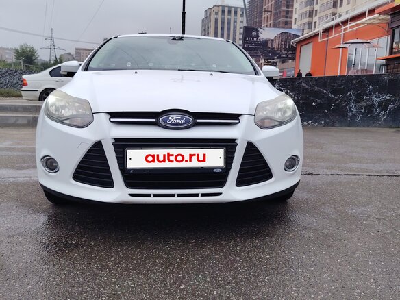 2013 Ford Focus III, белый, 890000 рублей - вид 1