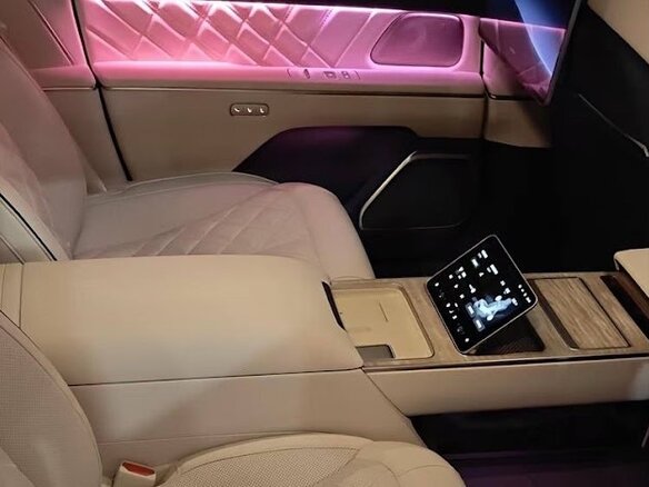 2025 Nio ET9, синий, 17700000 рублей - вид 8