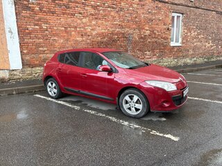 2012 Renault Megane III, красный, 550000 рублей, вид 3