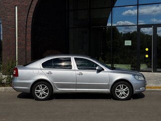 2011 Skoda Octavia DSG7 II (A5) Рестайлинг, белый, 780000 рублей, вид 2