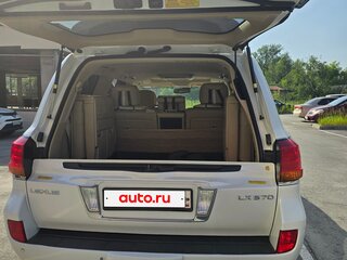 2010 Lexus LX 570 III, белый, 3430000 рублей, вид 4