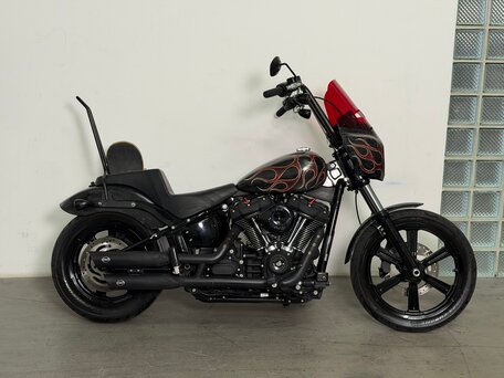 2021 Harley-Davidson Street Bob, чёрный, 1100000 рублей, вид 4