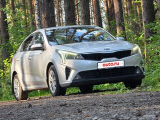 2021 Kia Rio IV Рестайлинг, серый, 1489000 рублей, вид 1