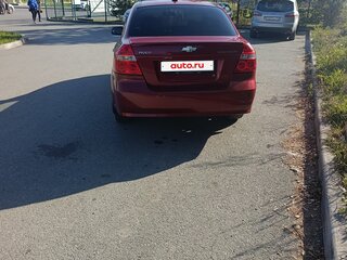 2009 Chevrolet Aveo I Рестайлинг, красный, 400000 рублей, вид 3