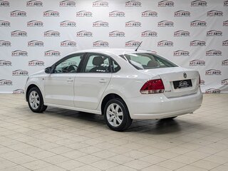 2013 Volkswagen Polo V, белый, 799000 рублей, вид 4