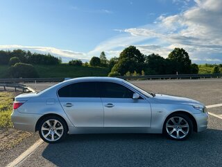 2007 BMW 5 серии 530xi V (E60/E61), серебристый, 1500000 рублей, вид 5