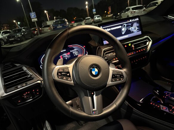 2022 BMW X4 M40i II (G02) Рестайлинг, чёрный, 7950000 рублей - вид 25