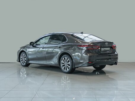 2021 Toyota Camry VIII (XV70) Рестайлинг, коричневый, 2580000 рублей, вид 2